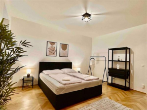 NEW!l! Exclusive Near Opera Vienna